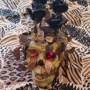Gemmy Skull with Black Roses and Brown Leaves